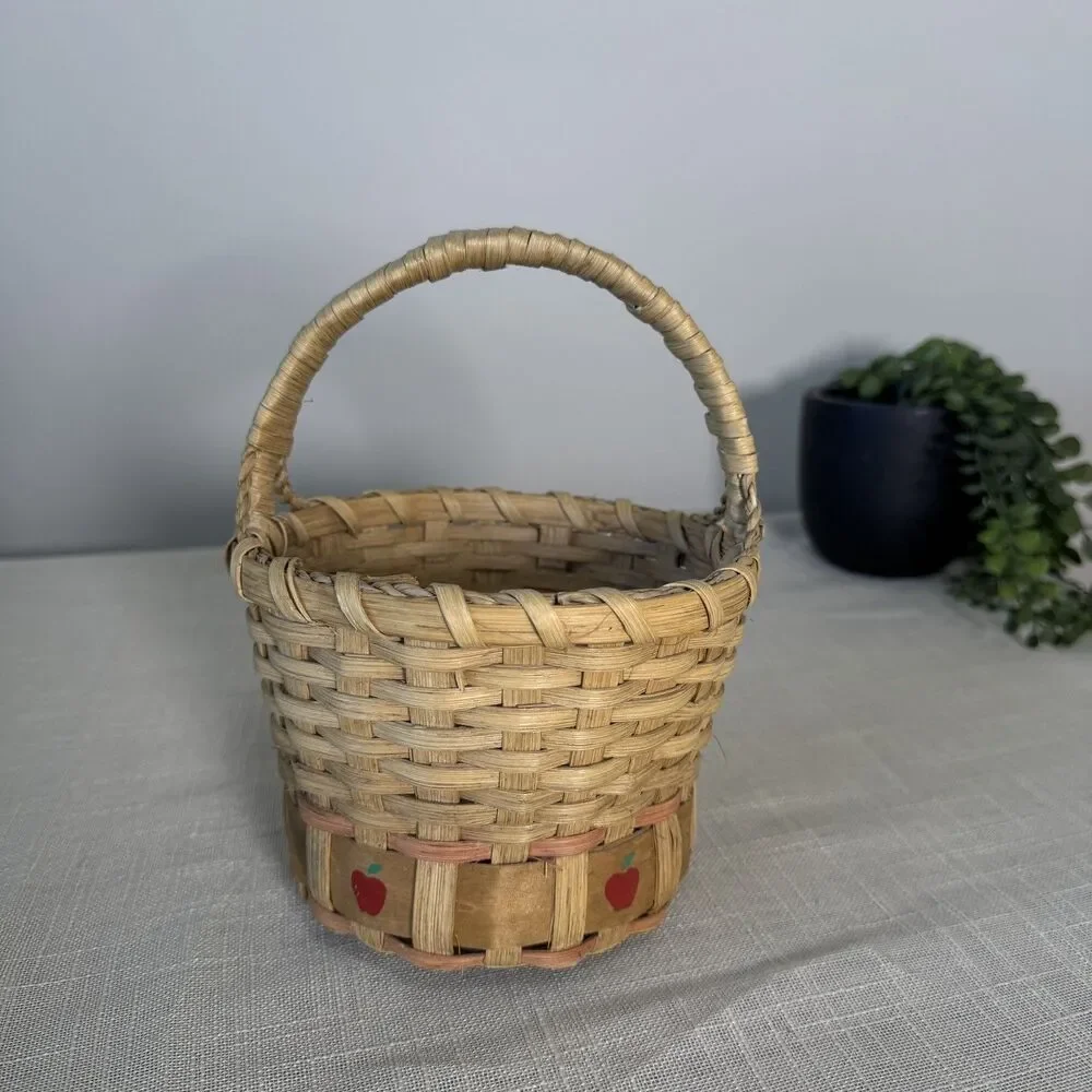 Vintage Country Farmhouse Hand Painted Apple Woven Basket 1990 90s Cottagecore
